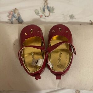 Baby Gap Red Patent Leather Oxford Flats (Infant Size 5)